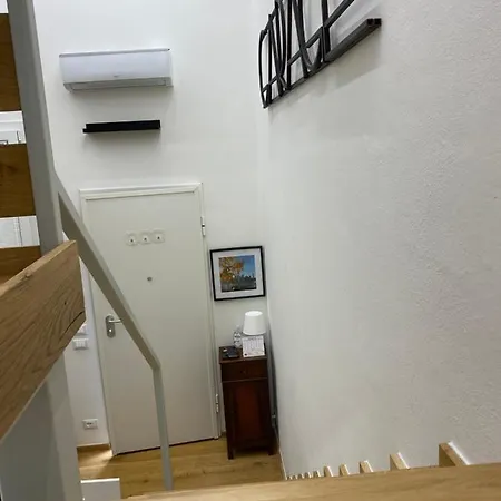 아파트 Silvano Cozy Loft